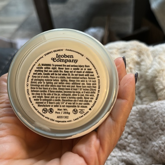 Night Out Candle 
smells like men’s cologne - Picture 3 of 3